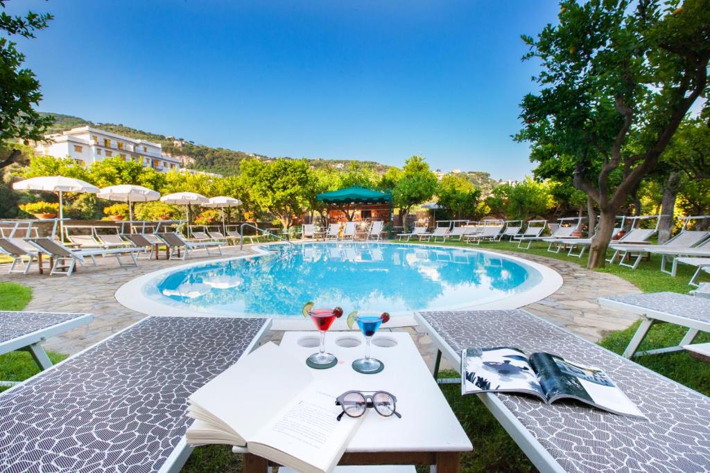 hotels with balcony in Sorrento Italy