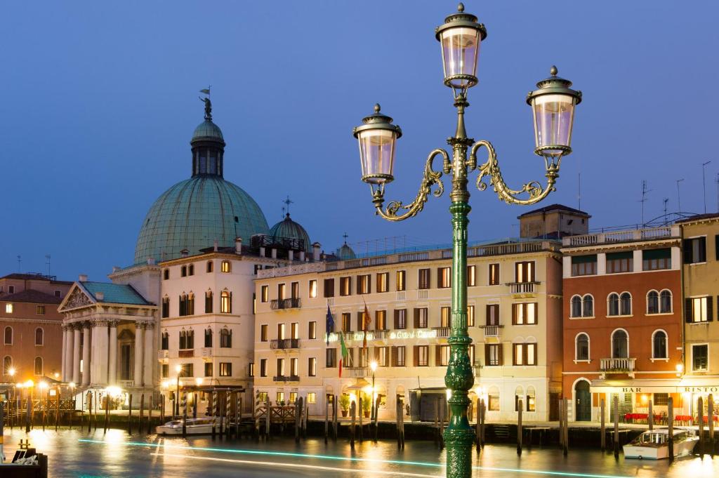 hotels with balcony in Venice Santa Croce