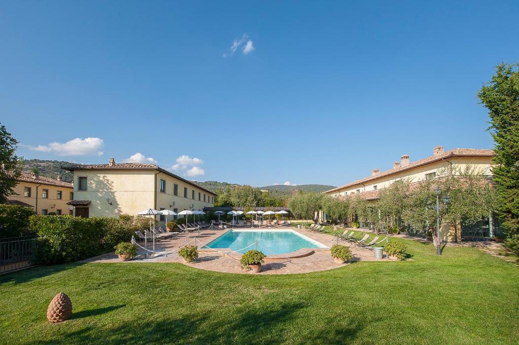 hotels with balcony in Umbria