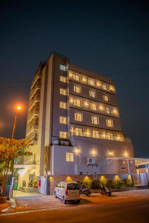 hotels with balcony in Pune