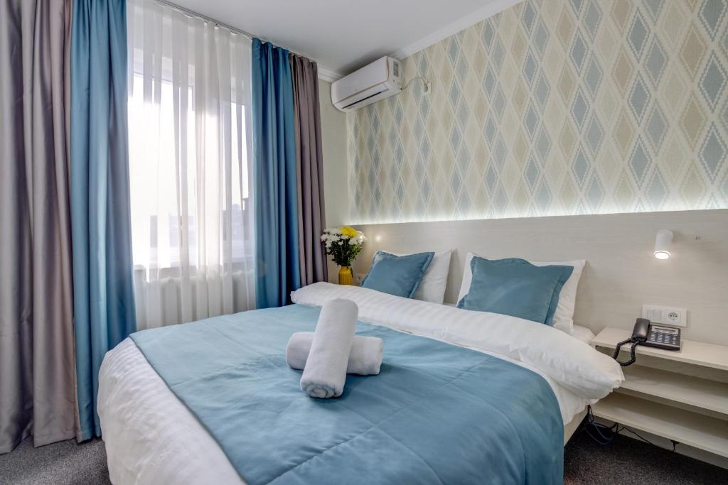 hotels with balcony in Bishkek