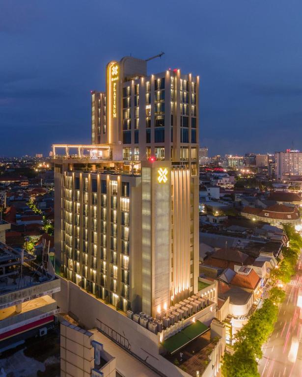 hotels with balcony in Surabaya