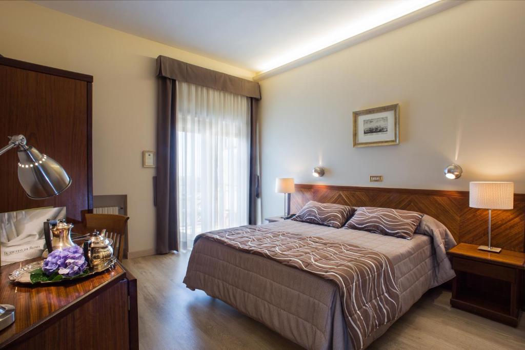 hotels with balcony in Frascati