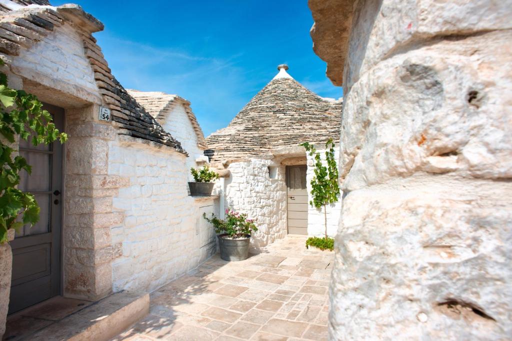 hotels with balcony in Alberobello