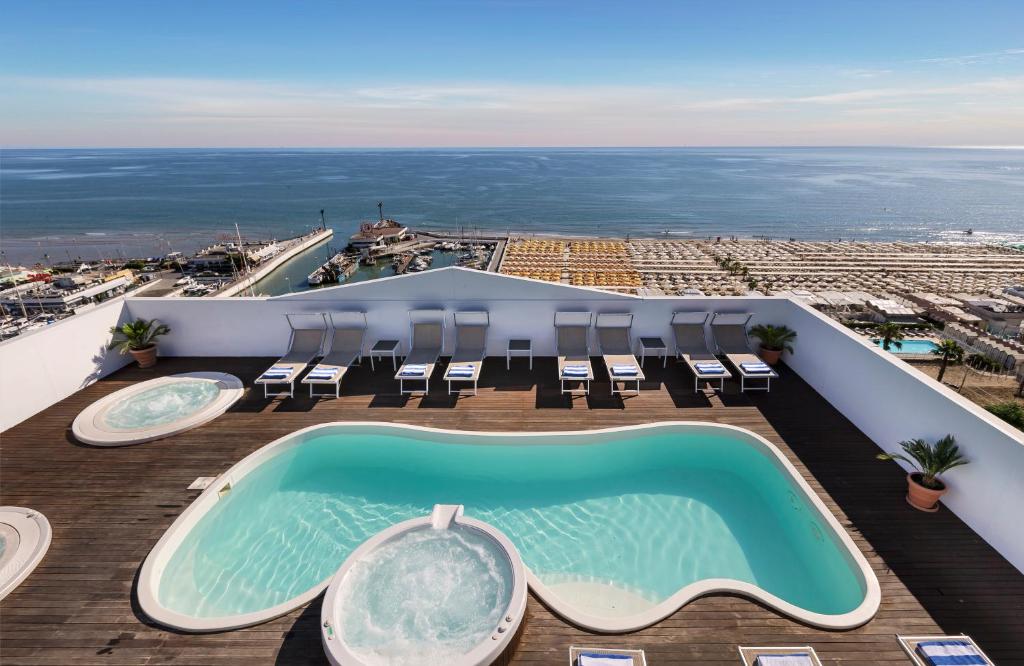 hotels with balcony in Riccione