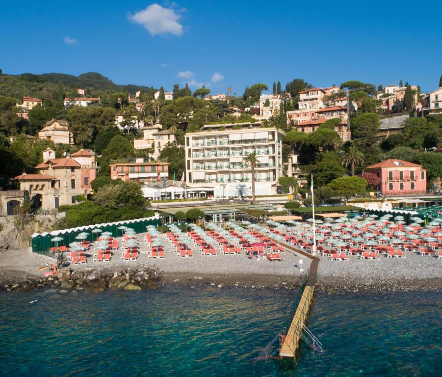 hotels with balcony in Liguria