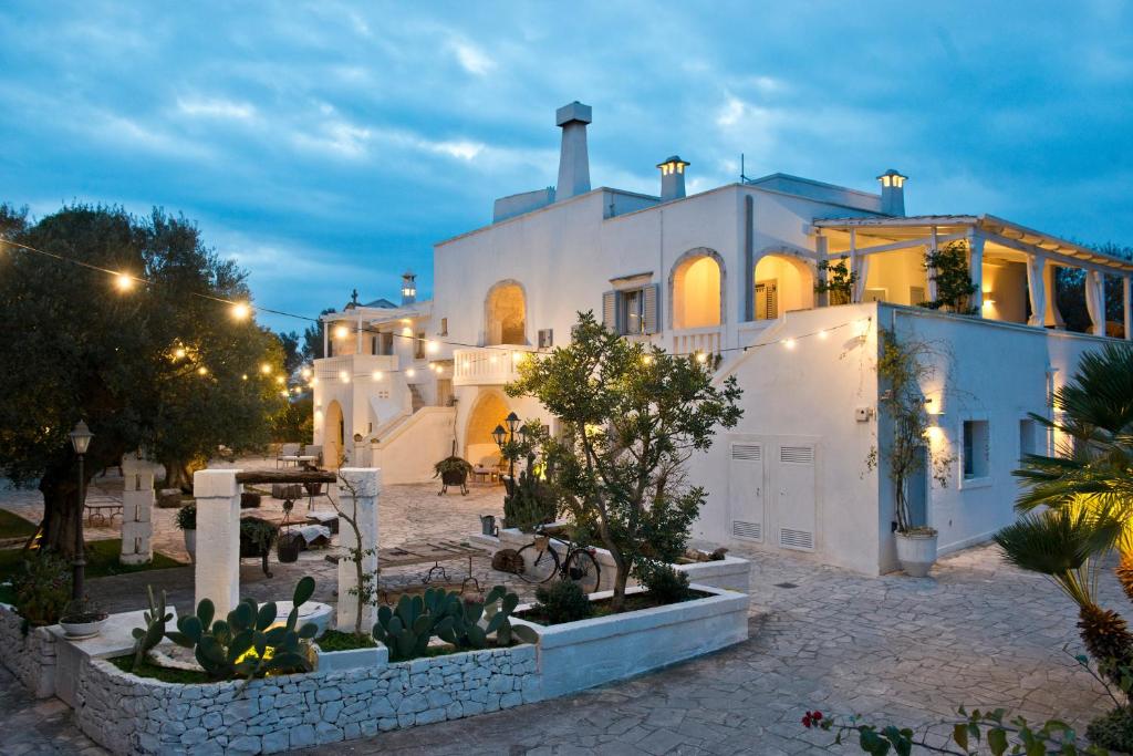 hotels with balcony in Ostuni