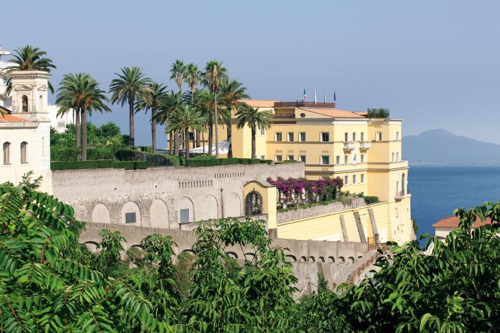 hotels with balcony in Vico Equense