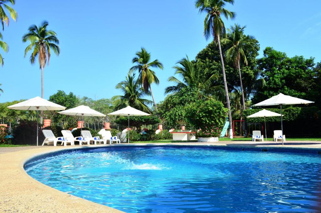 hotels with balcony in Ixtapa