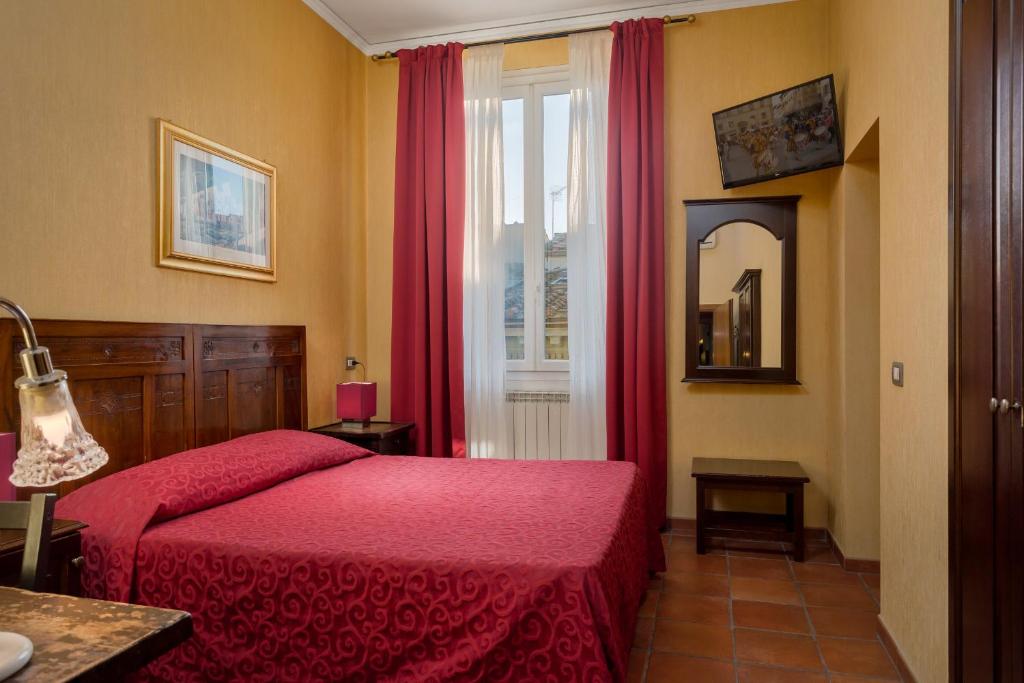 hotels with balcony in Florence Fortezza Da Basso