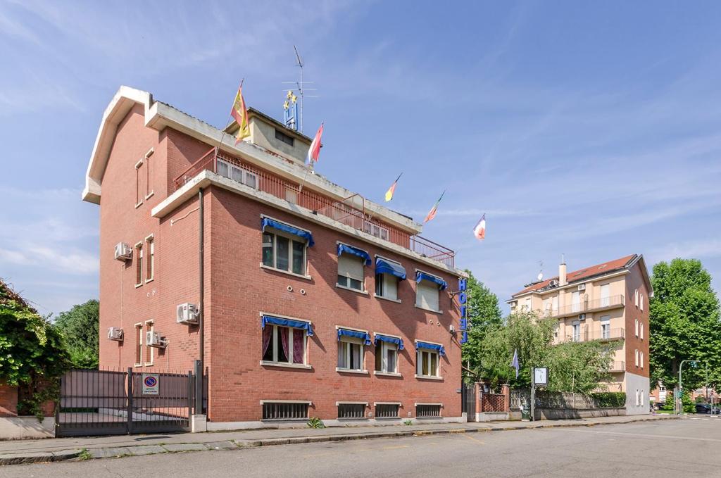 hotels with balcony in Turin