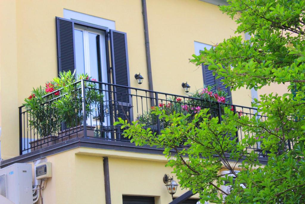 hotels with balcony in Milan Citta Studi