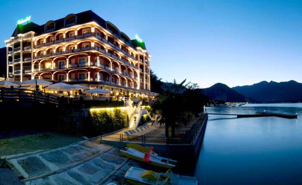 hotels with balcony in Baveno