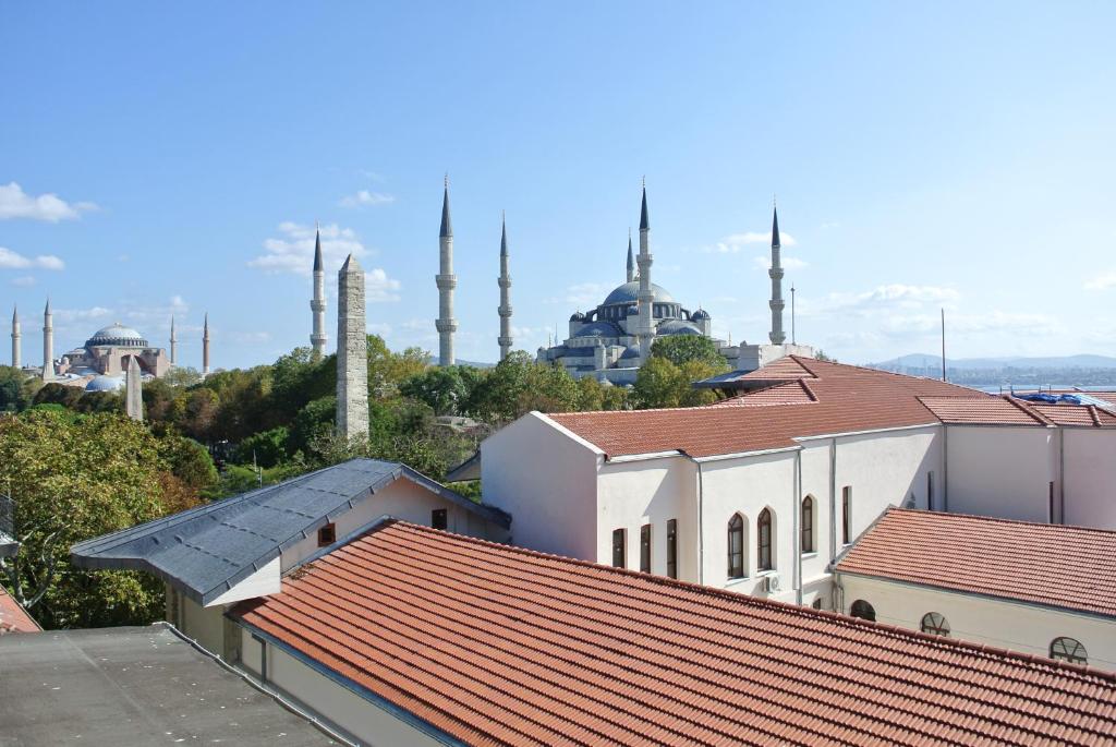 hotels with balcony in Istanbul The Blue Mosque