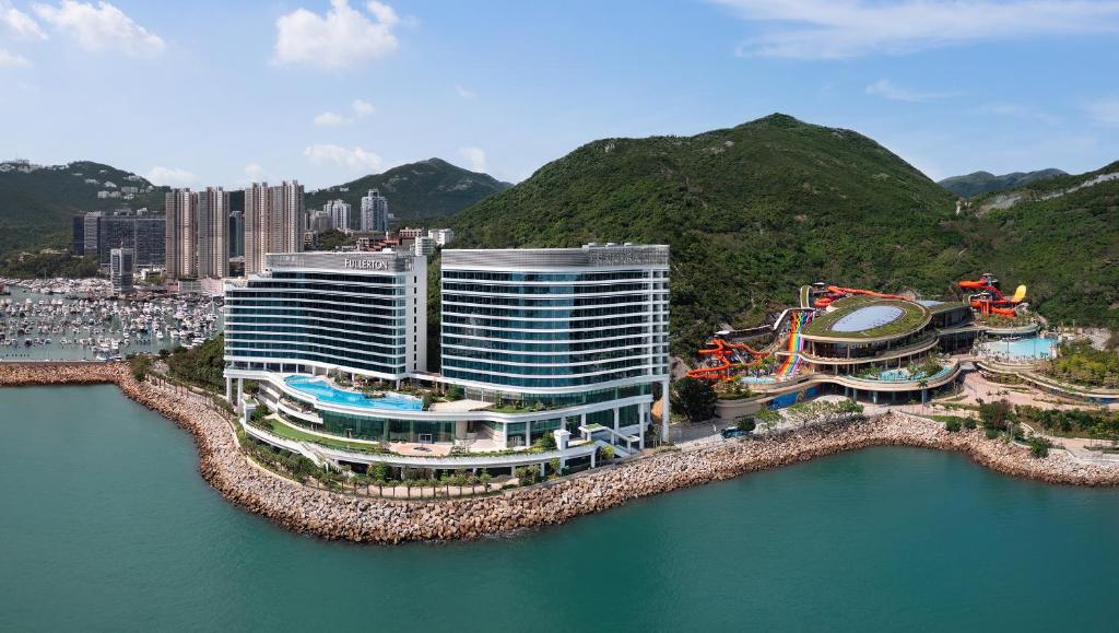 hotels with balcony in Hong Kong Hong Kong Cultural Centre