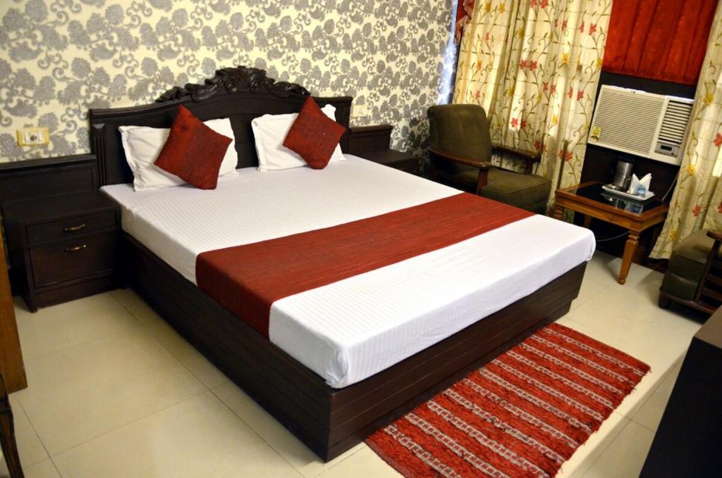 hotels with balcony in Chandigarh India