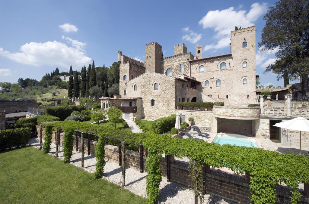 hotels with balcony in Perugia