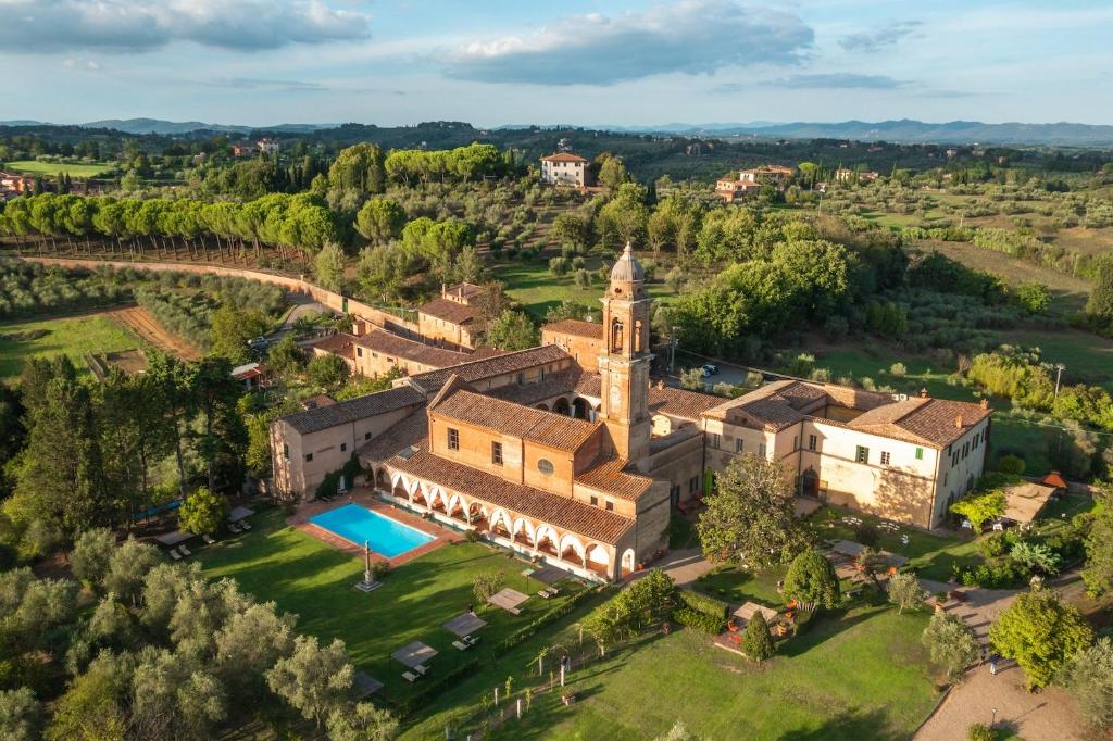 hotels with balcony in Siena