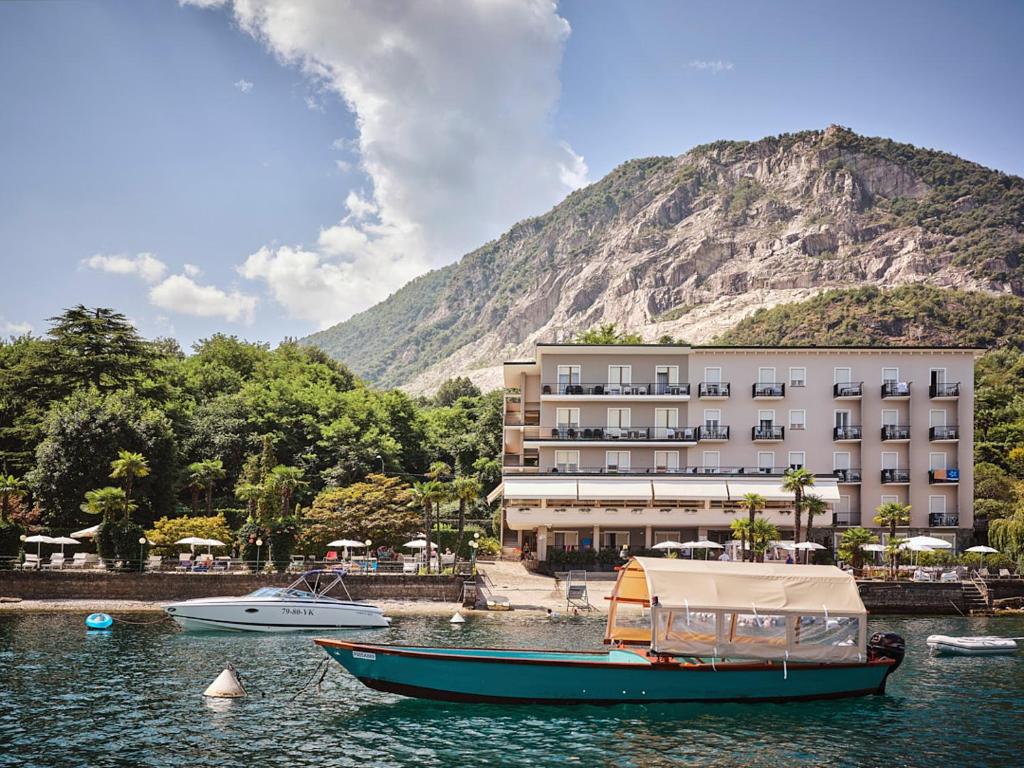 hotels with balcony in Baveno