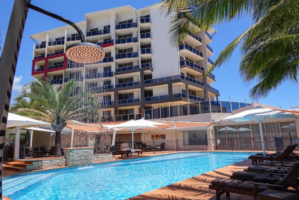 hotels with balcony in Mackay