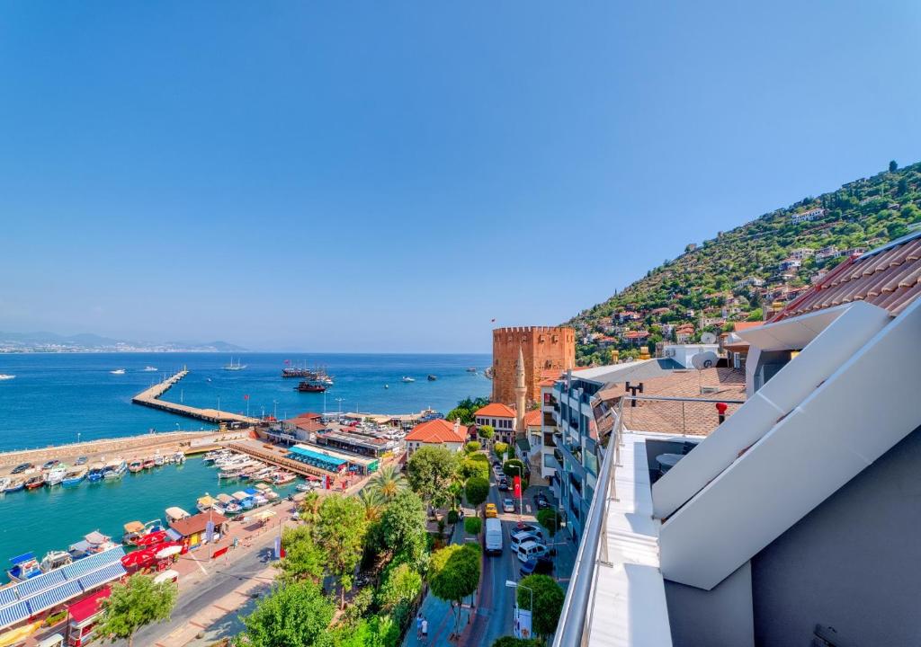 hotels with balcony in Alanya Coast