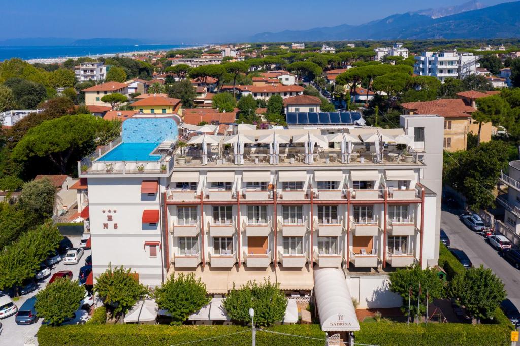 hotels with balcony in Marina Di Pietrasanta