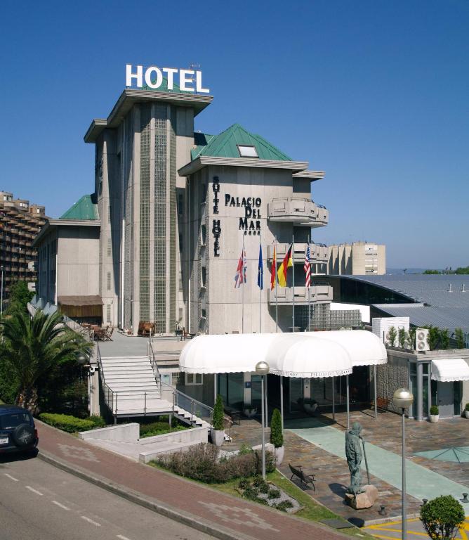 hotels with balcony in Cantabria Coast