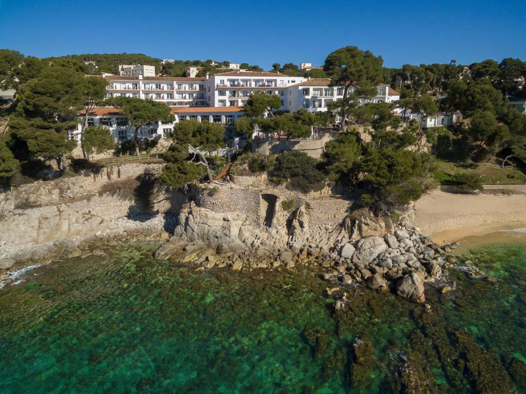 hotels with balcony in Platja Daro