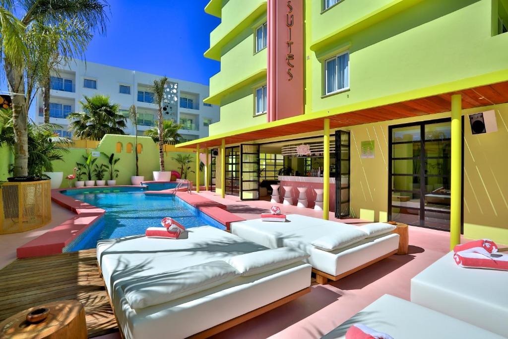 hotels with balcony in Playa Den Bossa