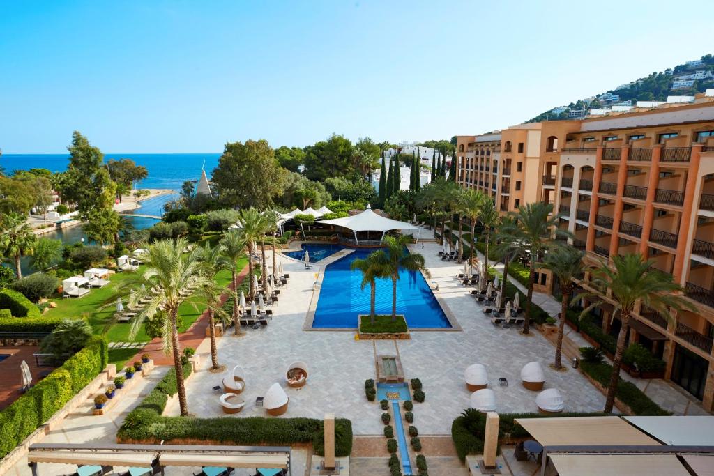 hotels with balcony in Santa Eularia Des Riu