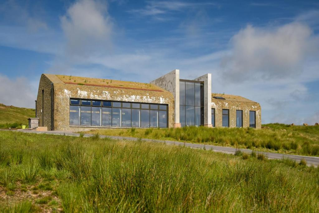 hotels with balcony in Highlands