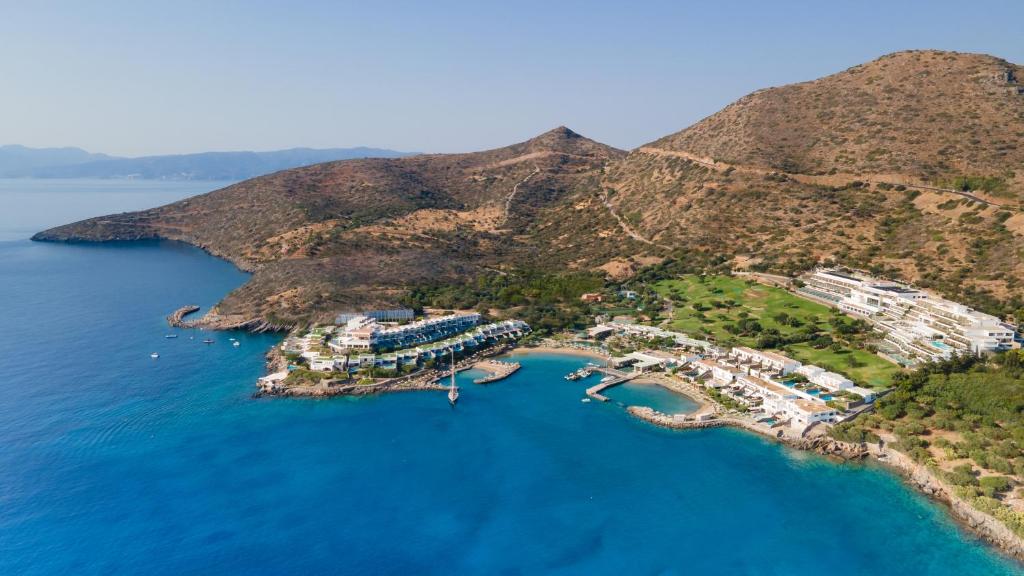 hotels with balcony in Elounda