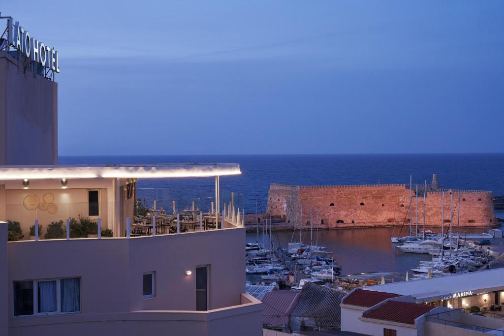 hotels with balcony in Heraklio Town