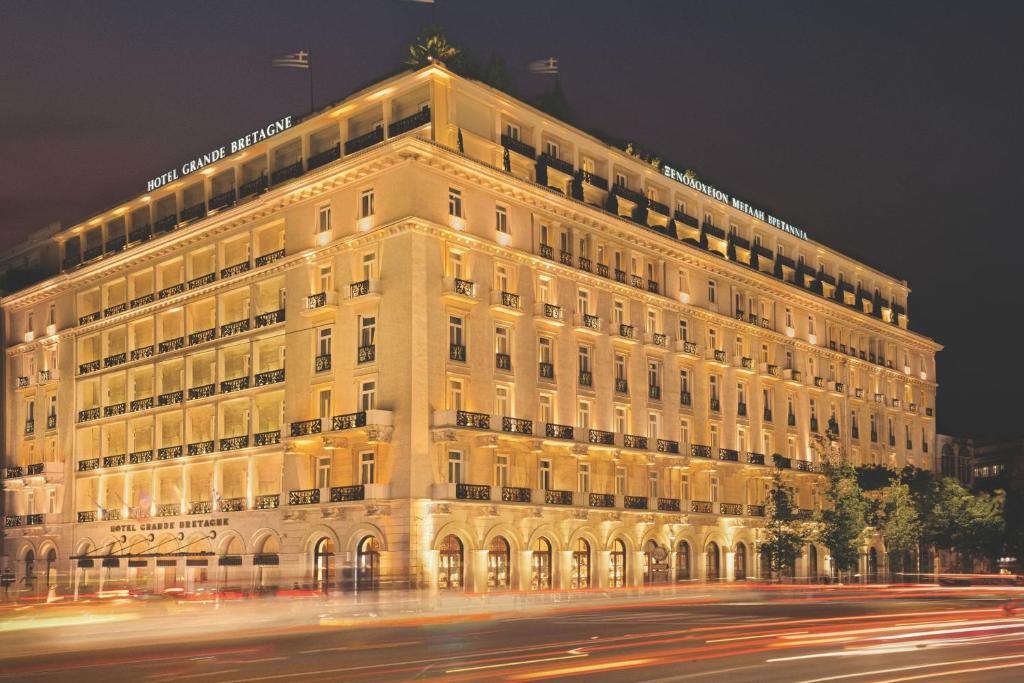 hotels with balcony in Athens