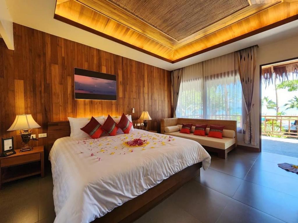 hotels with balcony in Ko Yao Yai