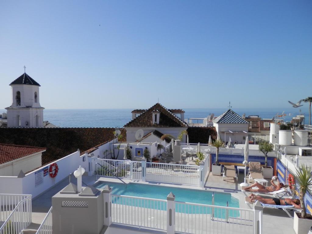 hotels with balcony in Nerja