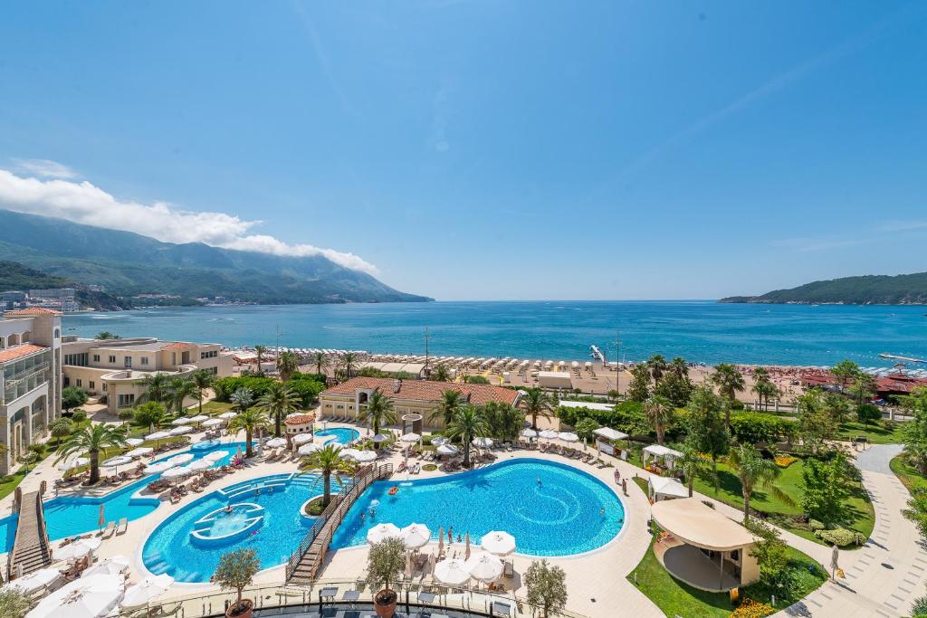 hotels with balcony in Budva