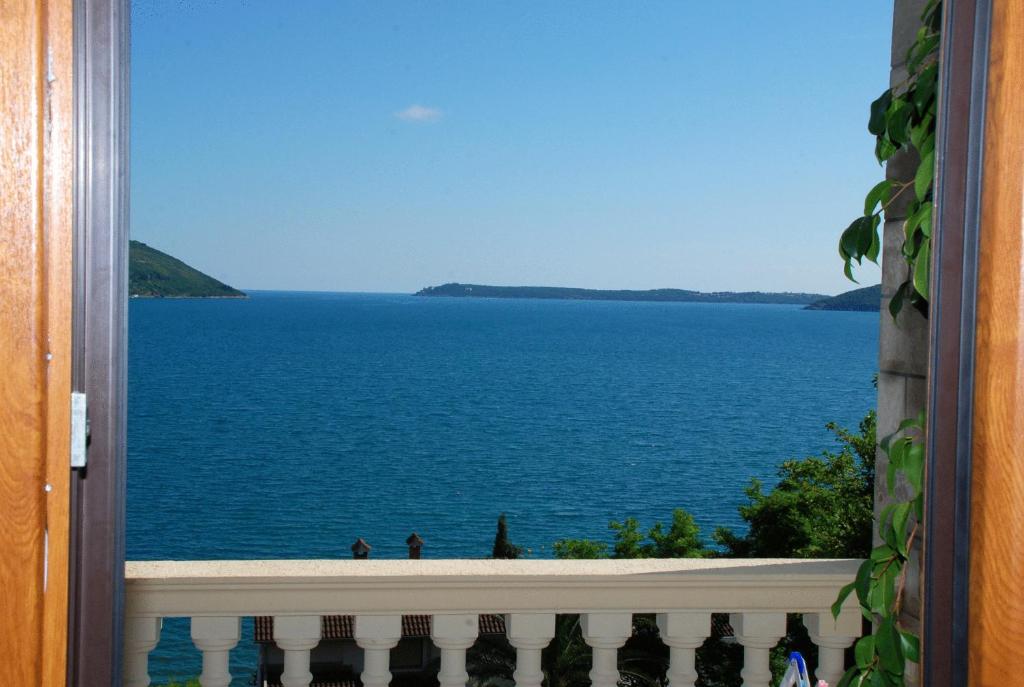 hotels with balcony in Herceg Novi