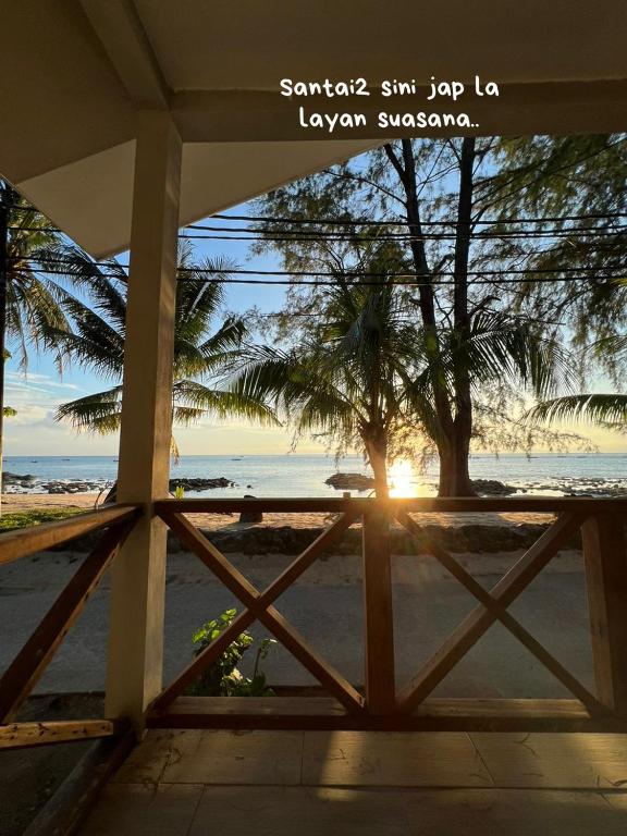 hotels with balcony in Tioman Island